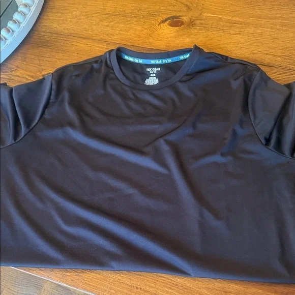 Tek Gear Men's Black Short Sleeve Tee - Picture 4 of 5